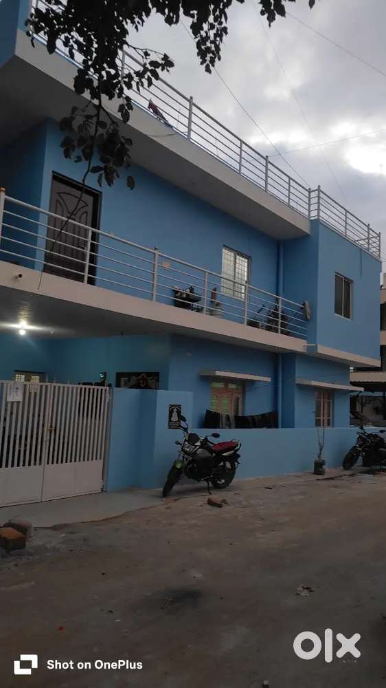 Independent house for sale  price 2cr negotiable