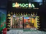 Cafe me kam karne k lie ladka chyie