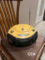 Radio-Speaker with CD player and Casette