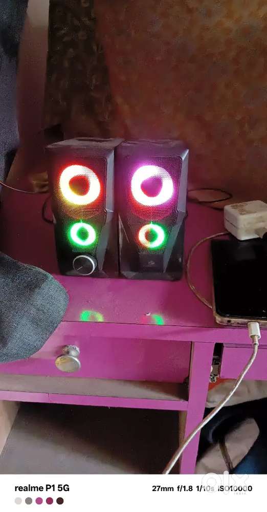 ZEBRONICS 2.0 Speaker only 7 month old