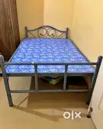 Iron plywood Cot Bed size 4×6