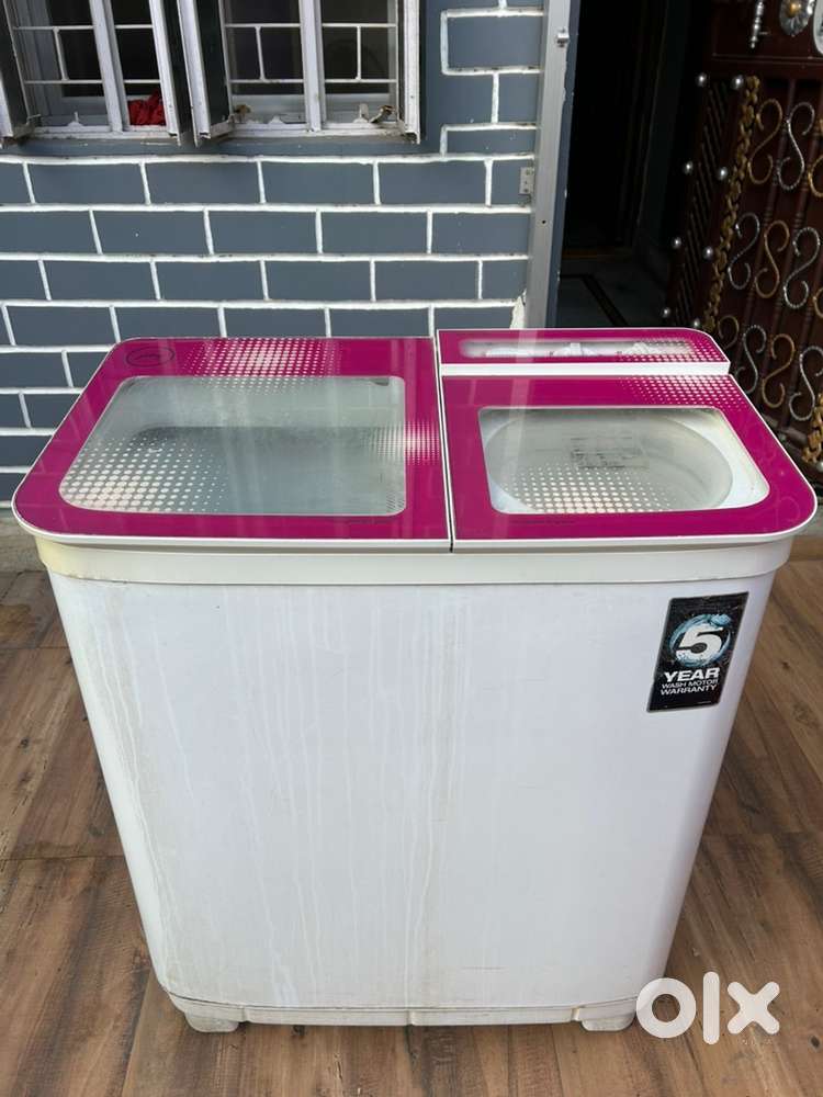 Goodrej Semi Automatic washing machine