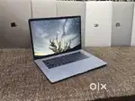 Apple Macbook Pro i7/16/512gb/5.5gb Graphics 15inch Retina Touchbar