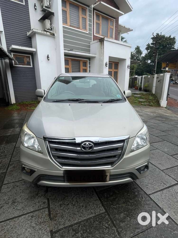 Toyota Innova 2015 Diesel Well Maintained