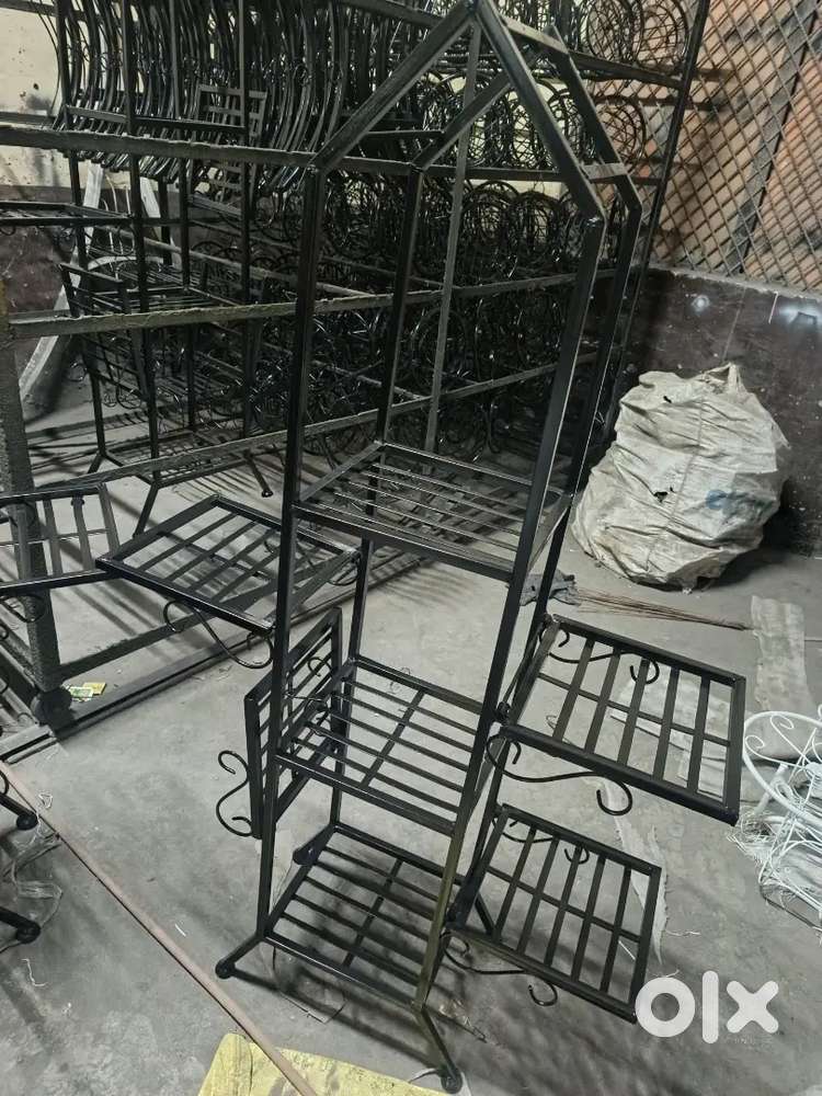 Selery 15000/20000 tak h... Baki contact kare