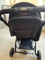 Stroller / pramp ( Luv lap)