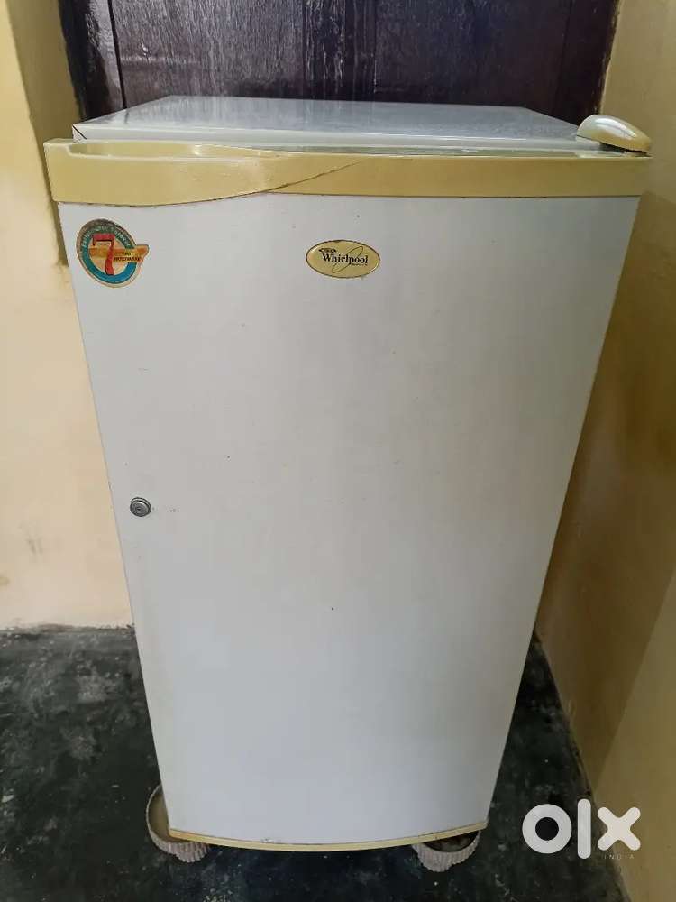Whirlpool Single Door Fridge – Good Cooling & Working Condition