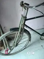 Selling my hero cycle in good condition