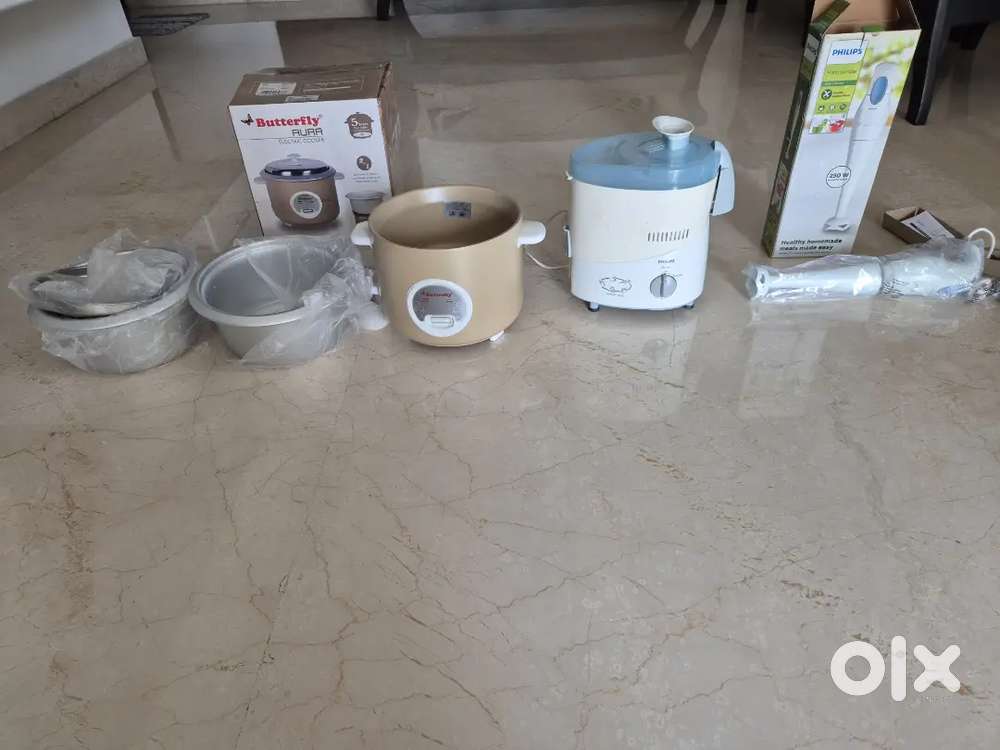 Unused Electric cooker, unused hand blender and unused juicer for sale