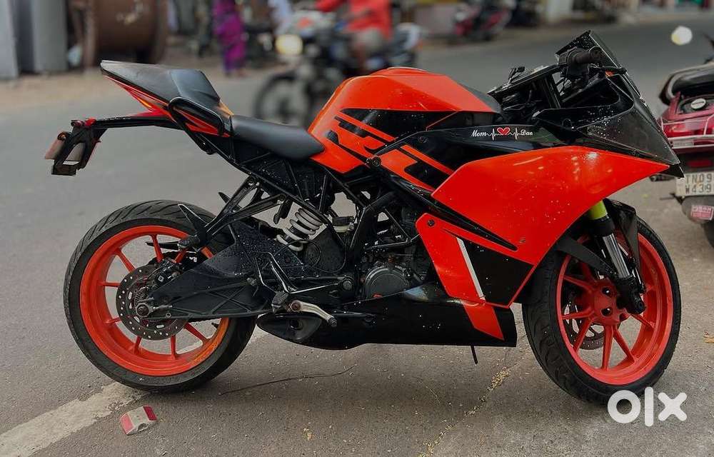 2019 OCTOBER KTM RC 125 BS4 IMMACULATE CONDITION CARBURETTOR TYPE