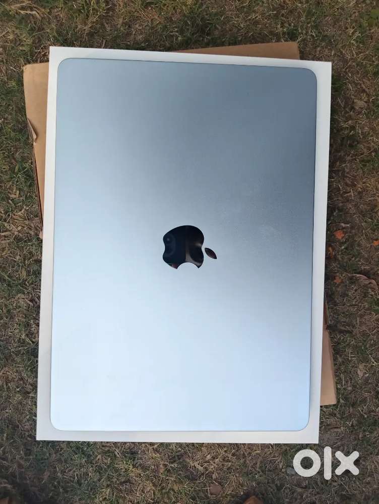 Apple Air Laptop M4, Just 1 day Old laptop 24gb Ram,512Gb