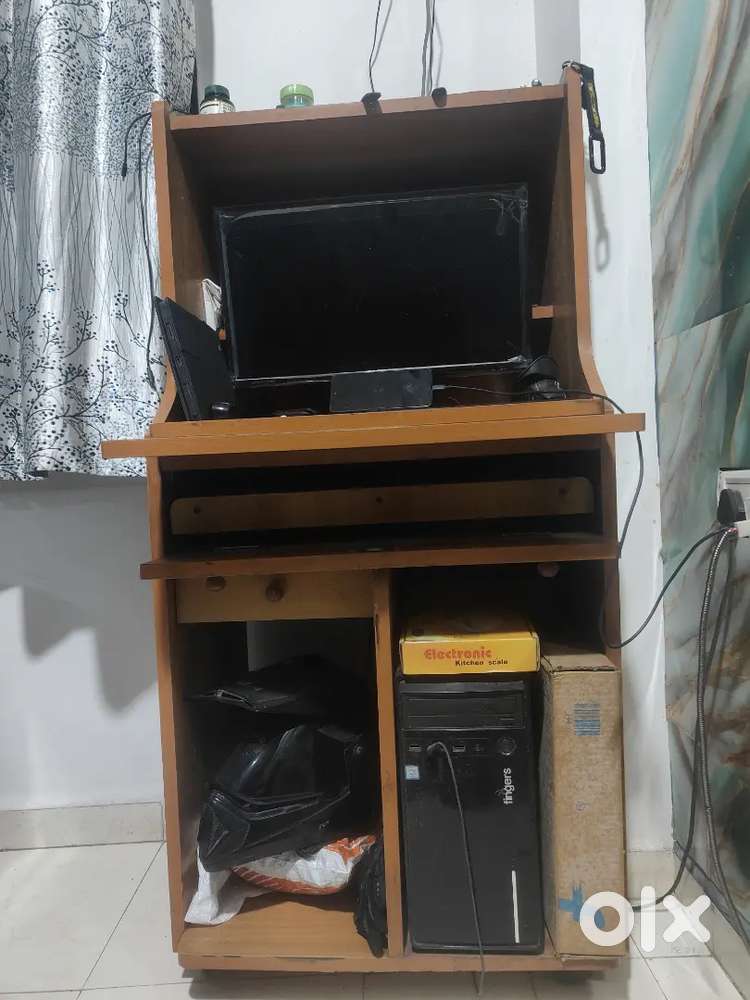 Intel i5-9400F Desktop  4GB RAM  GT 610 2GB  Windows 10 Pro.. PC..
