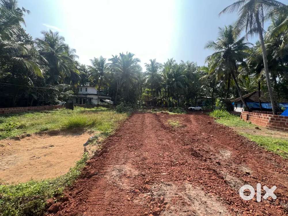 7.5cent Housing Plot at kannapuram Yogashala