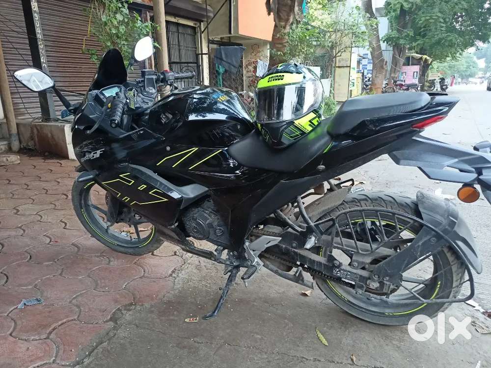 Suzuki Gixxer SF