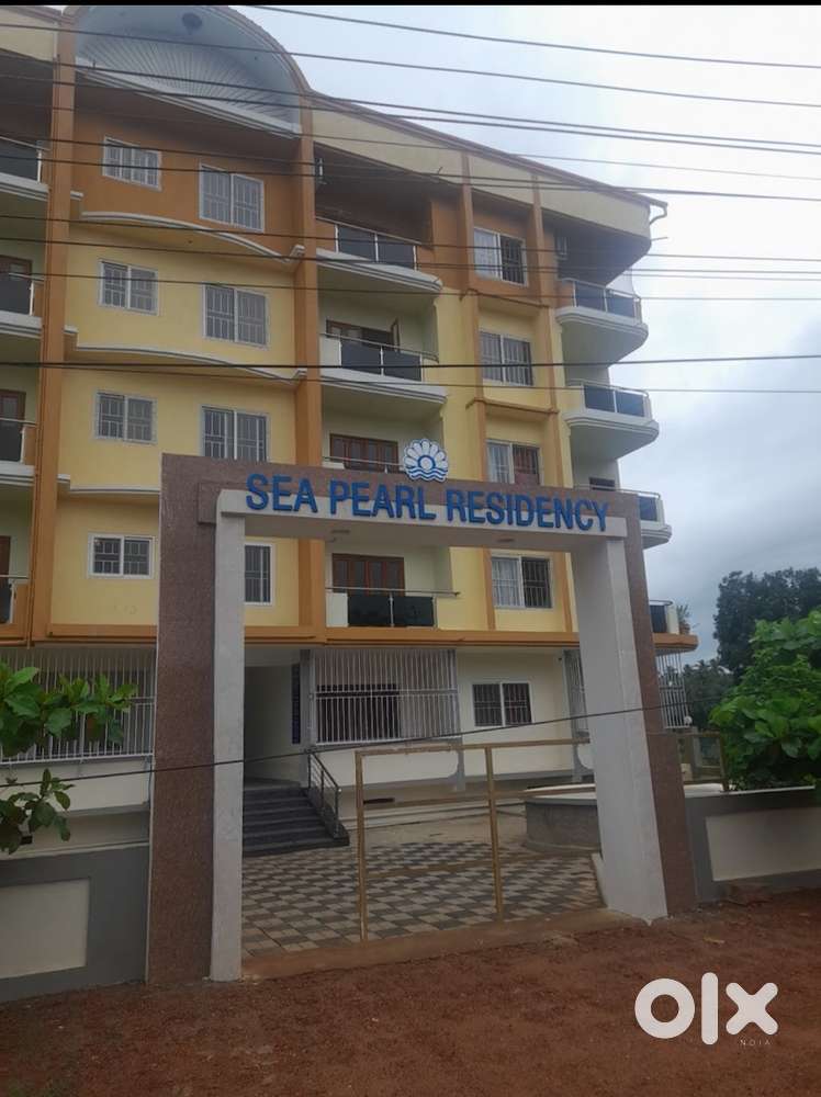 Hill and sea view flat in Karwar