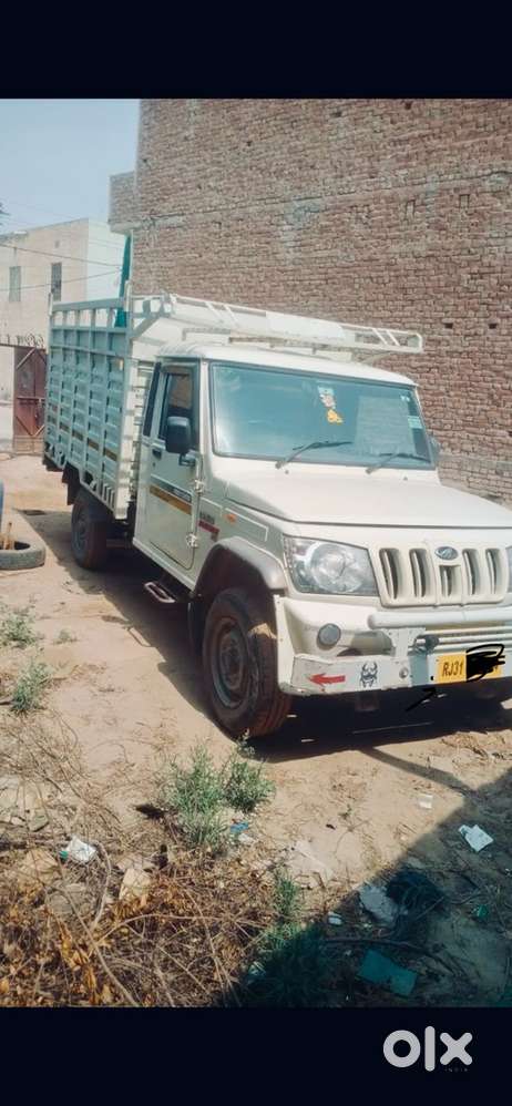 Mahindra maxitruck Bolero 2016