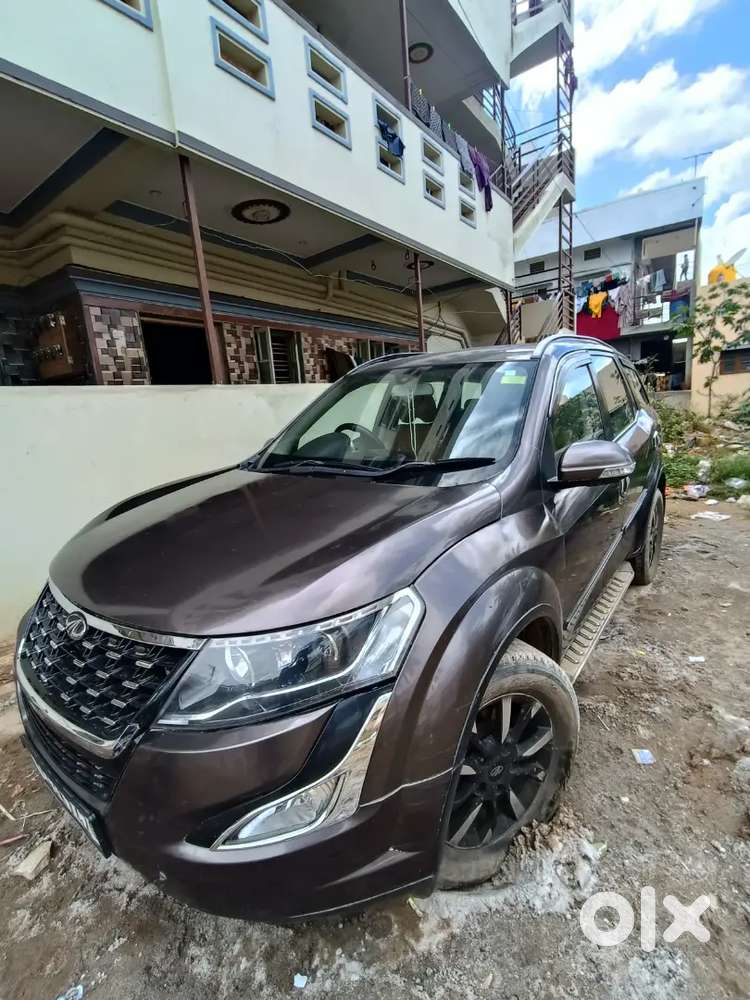Mahindra XUV500 2019