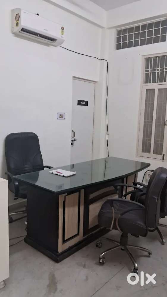 Furnished office rent on ground floor a very prime location,Aliganj