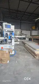 Cutting and edge banding machine operator