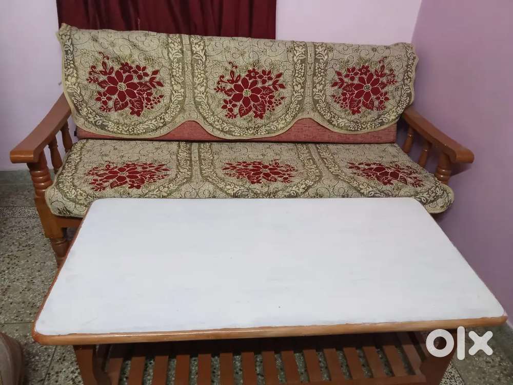 Sofa with Center Square table