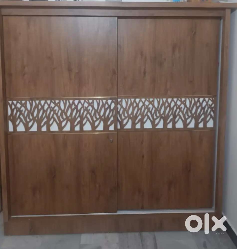 Cupboard made of wooden