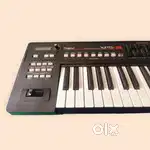 Roland Xps 10 keyboard with Live Stage Ready tones