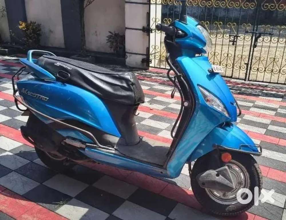Gud condition scooty single fixed price