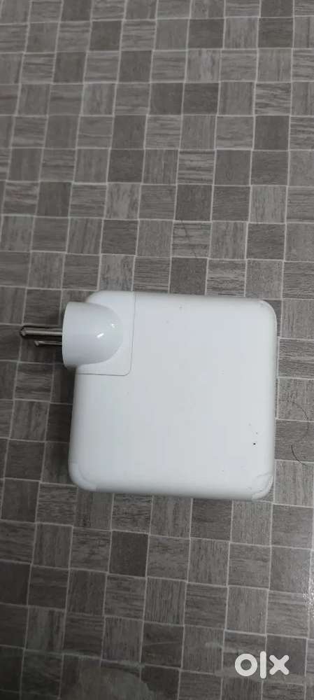 Apple Adapter (original)