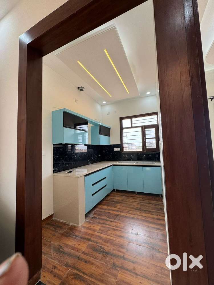 130 Gaj +store READY TO MOVE 3BHK FLAT FOR SALE IN JUST 46.90LAKH