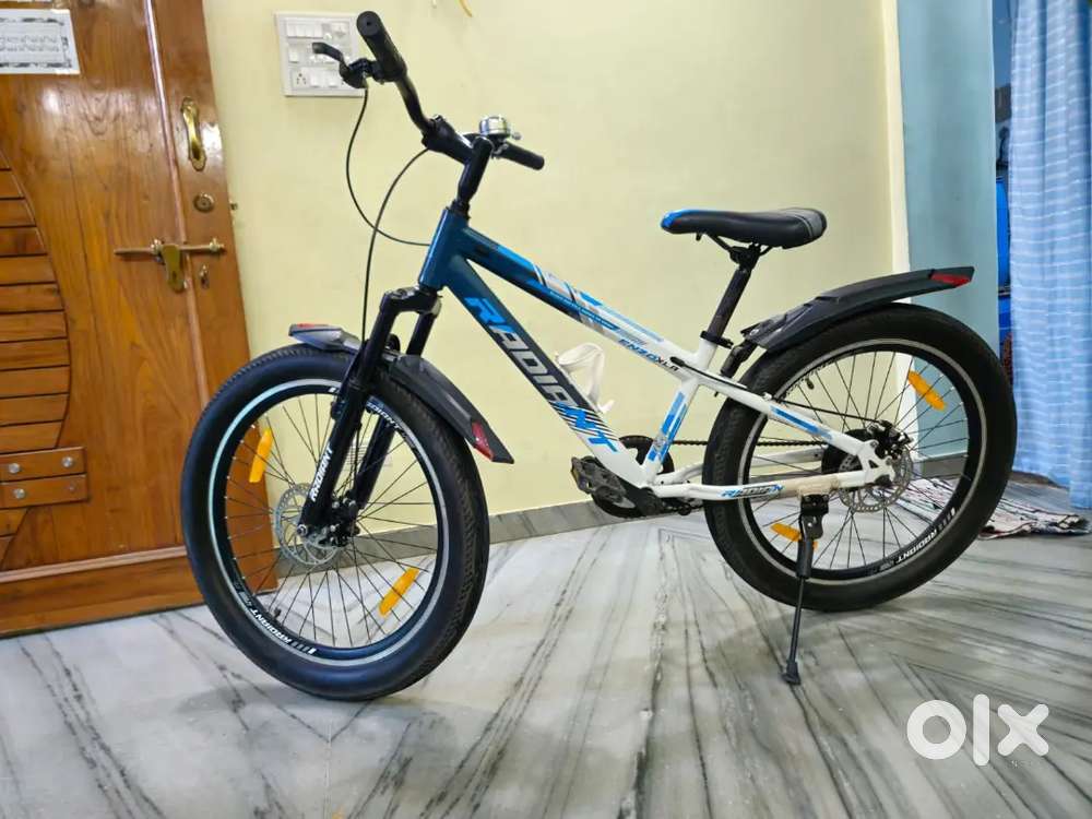 Brand New condition with disk brake  and  heavy weight suspension