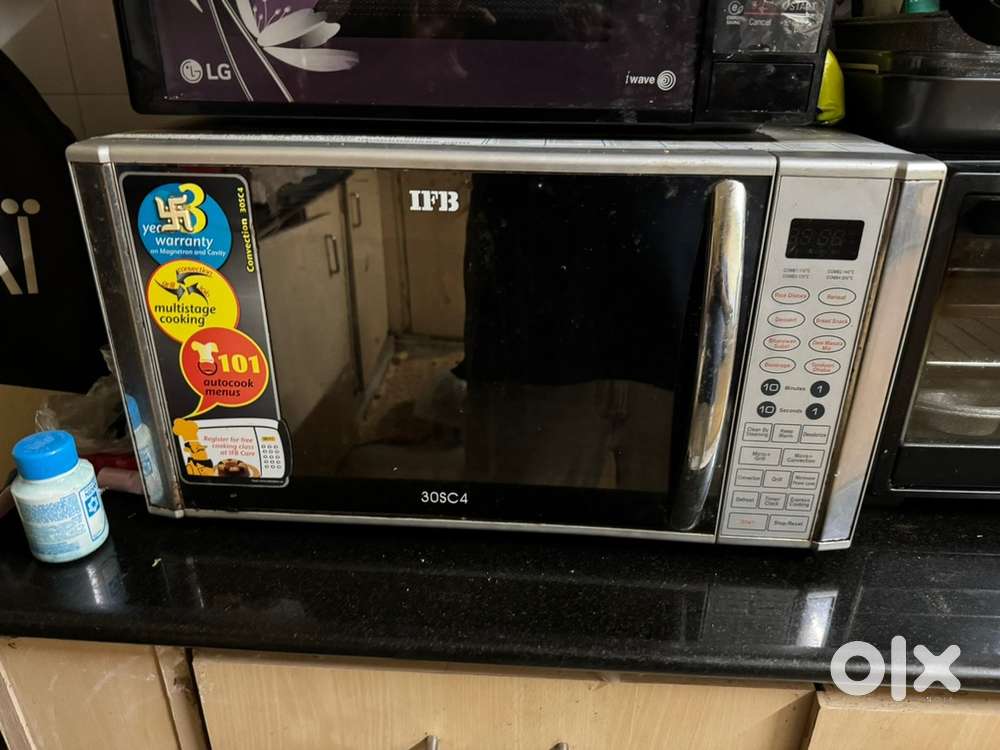 Microwave oven