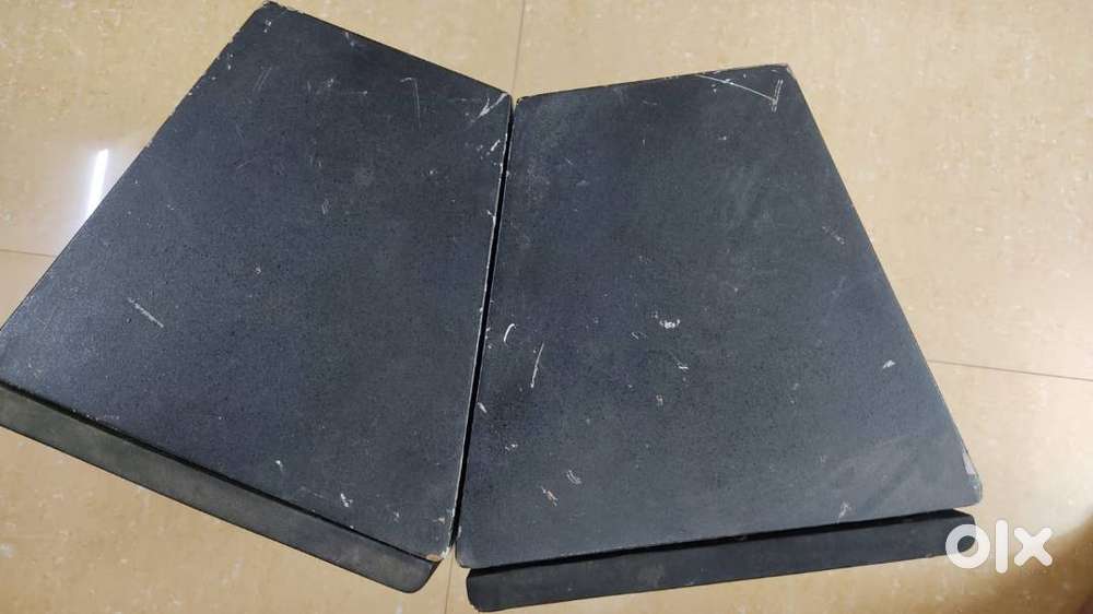 Studio speakers 2 + 2