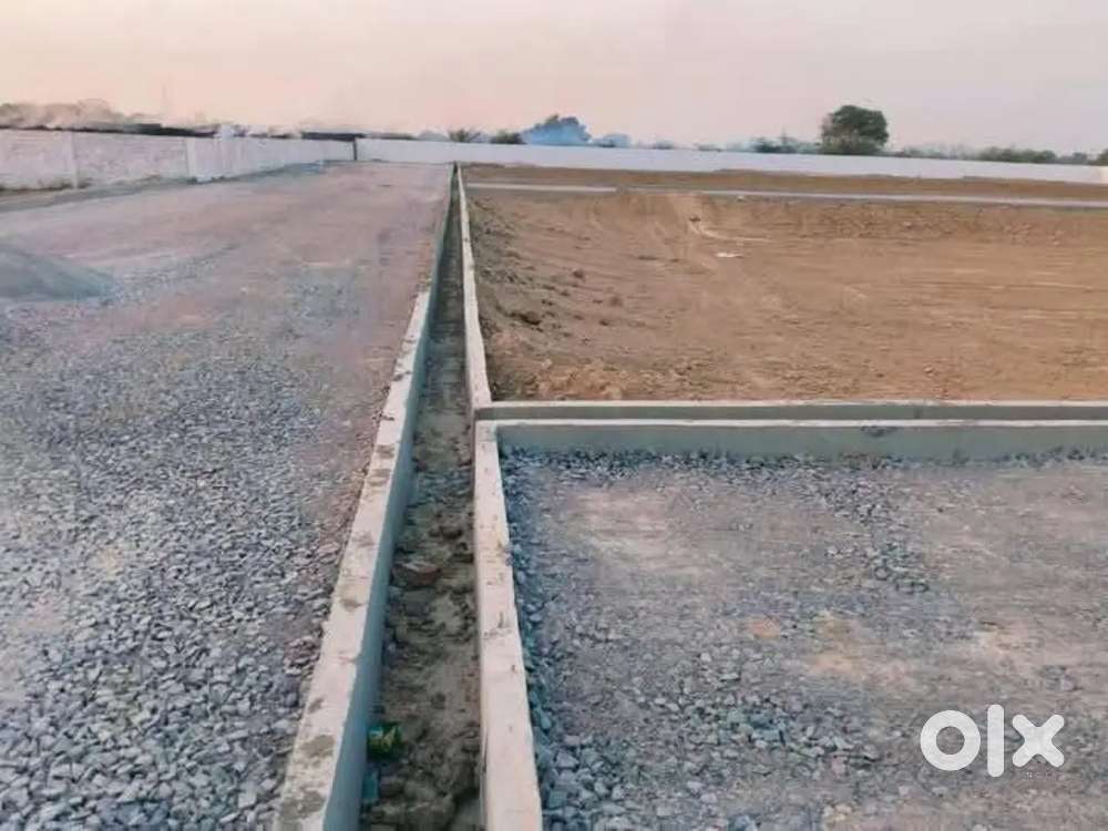 outer ring road per plot le Sushant golf city ke pas