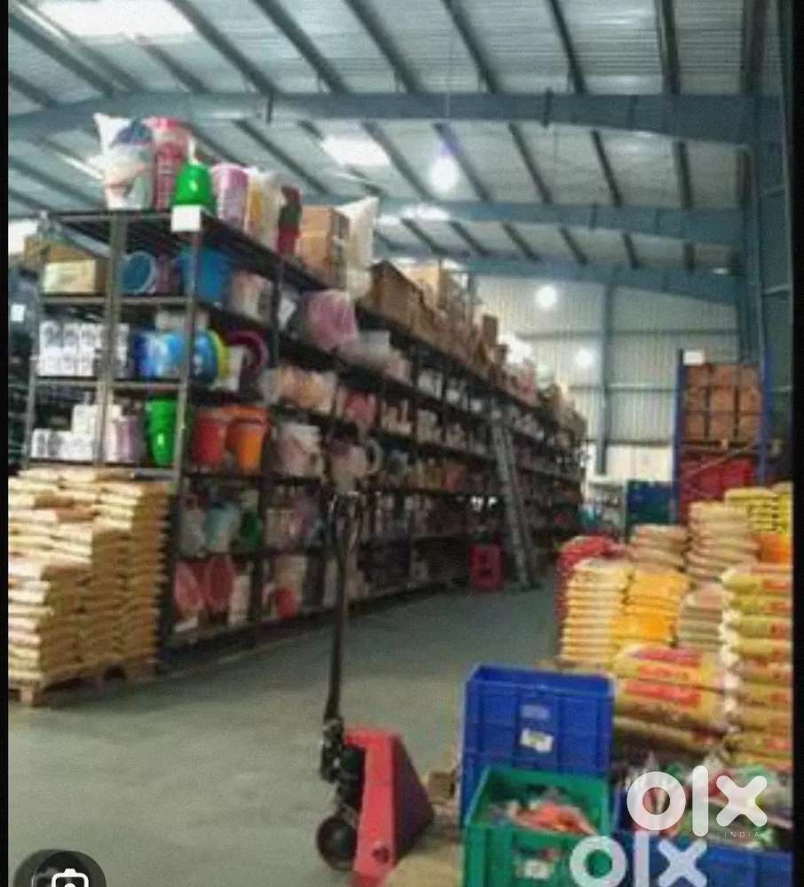 Grocery werehouse packing
