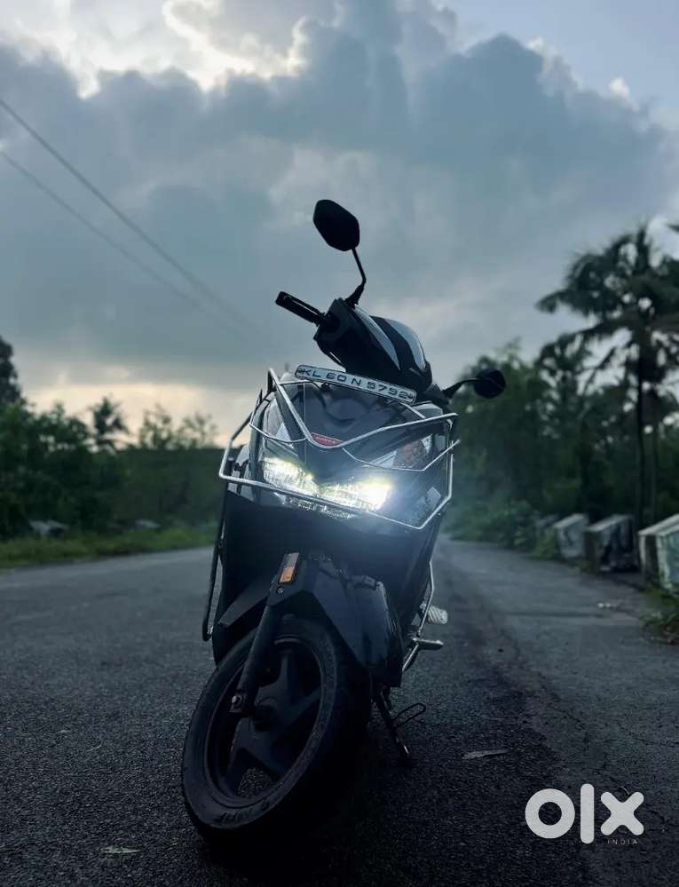 1st RC, Well maintained, Original Honda Crash guard, New JK back tyre