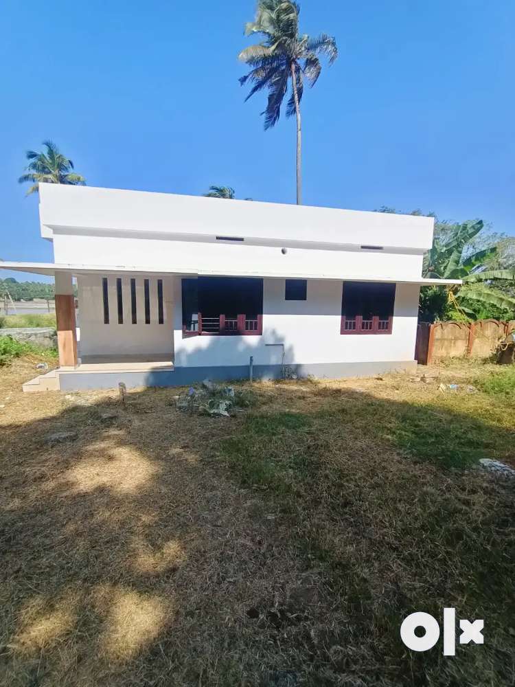 HOUSE For Sale at PONORE, KAIPARAMBU