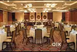 5 Star Hotel Me Fresher Ke Liye Job or Room Dono Available Hai