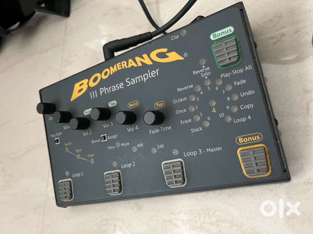 Boomerang III Phrase Sampler (looper pedal)