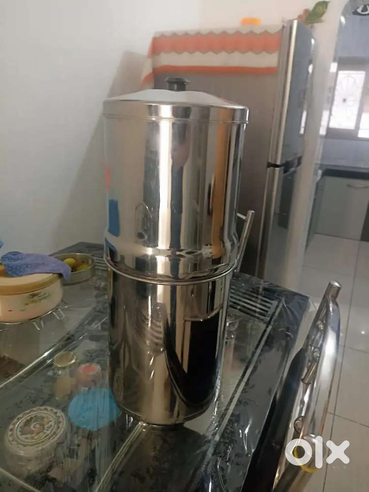 Water filter and sandwich toaster