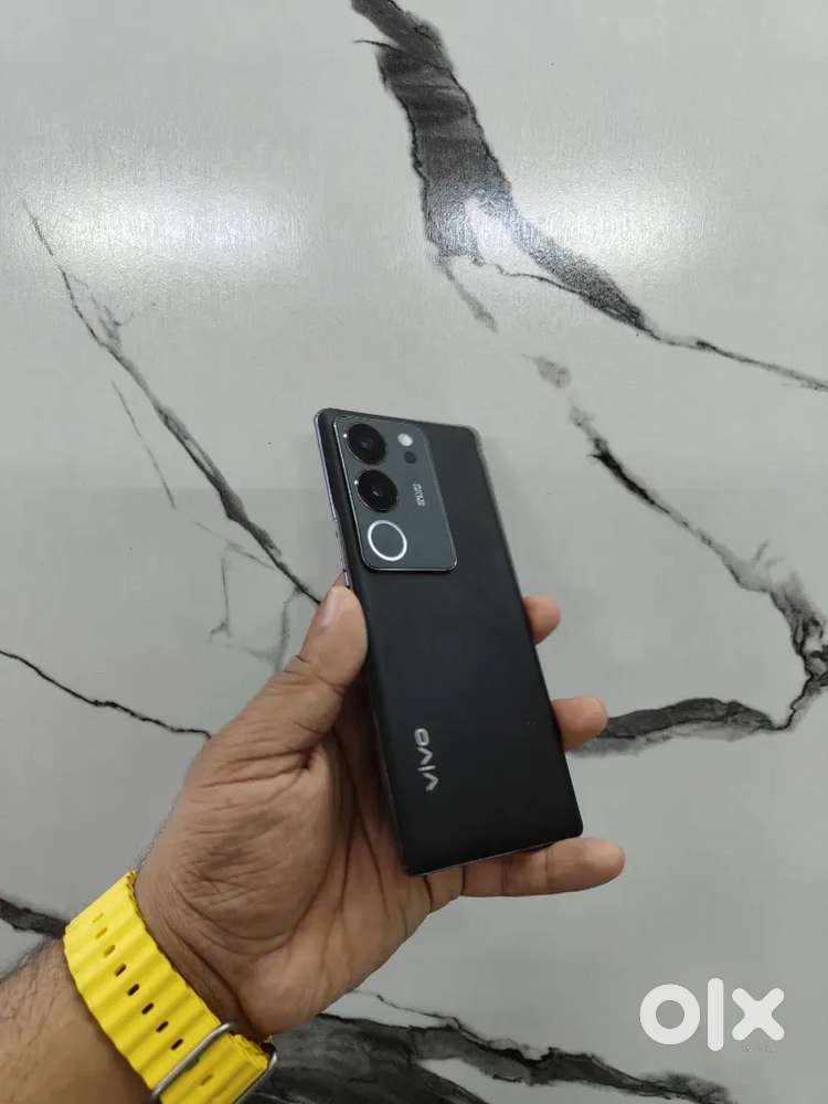 VIVO V29 128GB IN GOOD CONDITION INDIAN PHONE AVAILABLE