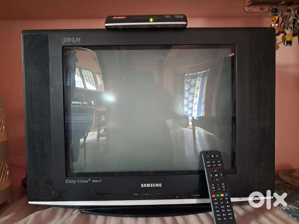 SAMSUNG TV with Airtel DTH set