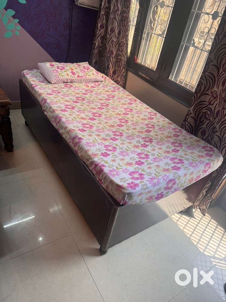 6x3 ft Box Bed with Storage ( withou mattress )– Good Condition