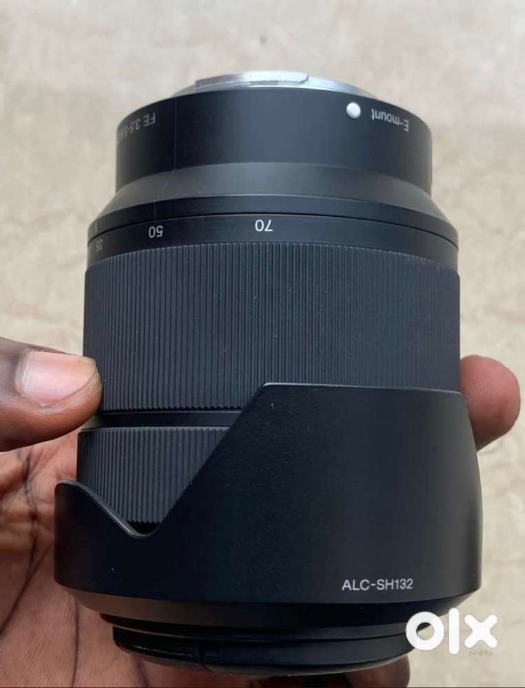 Sony FE 3.5-5.6/ 28-70mm kit lens