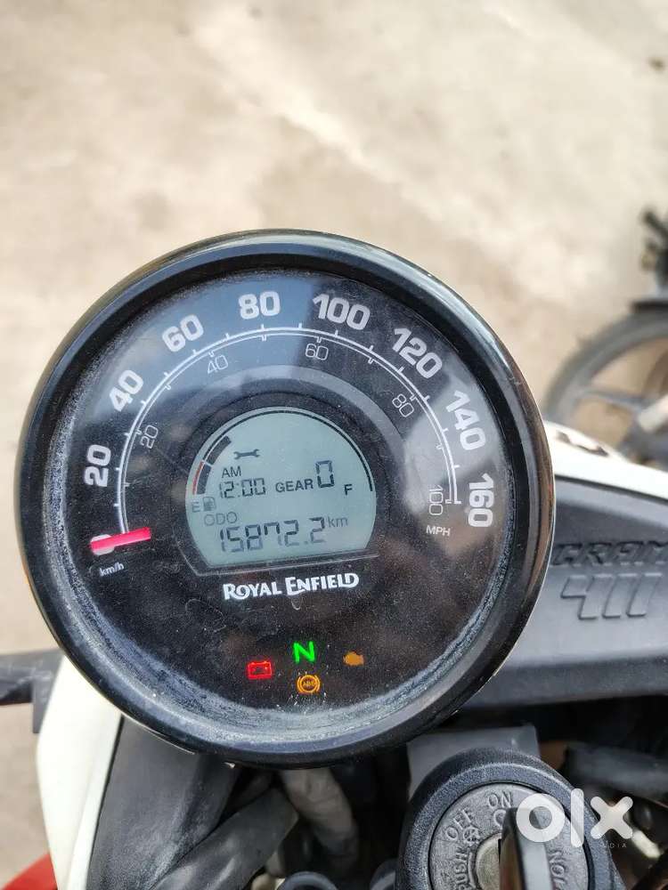 Royal Enfield scramm 411 white flame