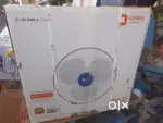 Table fan orient