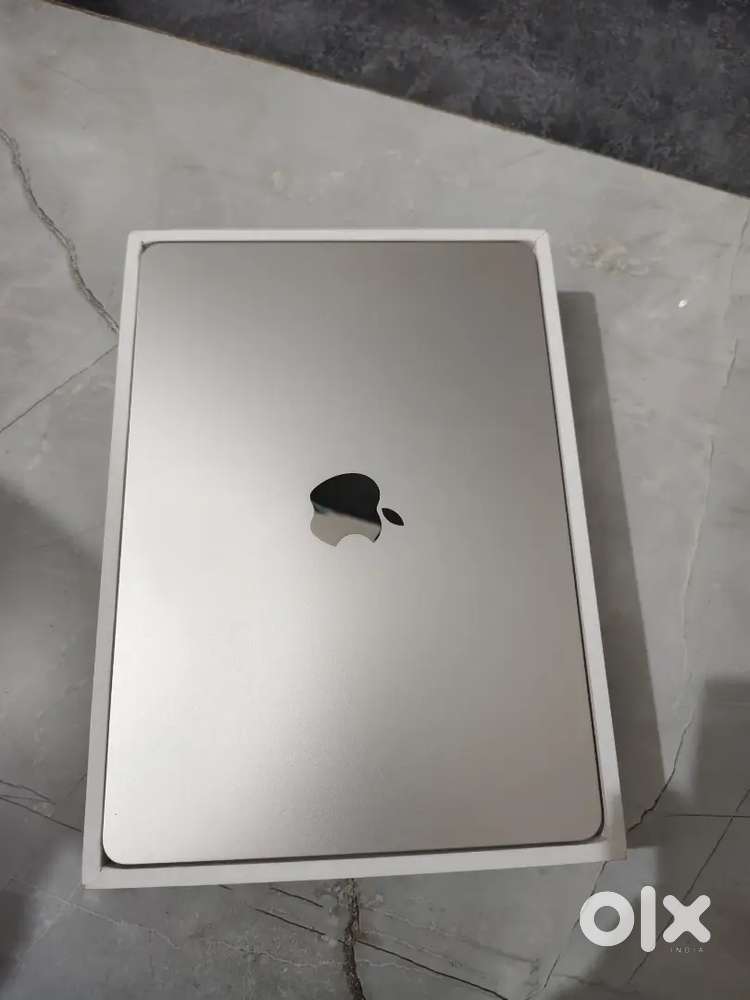 MacBook Air M4 512GB  Brand New Condition Bill and Warranty Available