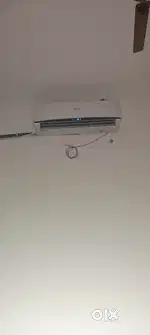 Whirlpool 2 ton AC