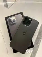 I phone 13 pro black good contition with box