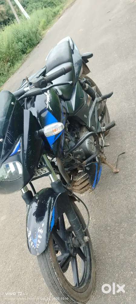 Pulsar 150