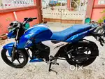 TVS APACHE 4v 160 SPORTY METALIC BLACK nd BLUE EDITION 1 ST OWNWR ABS